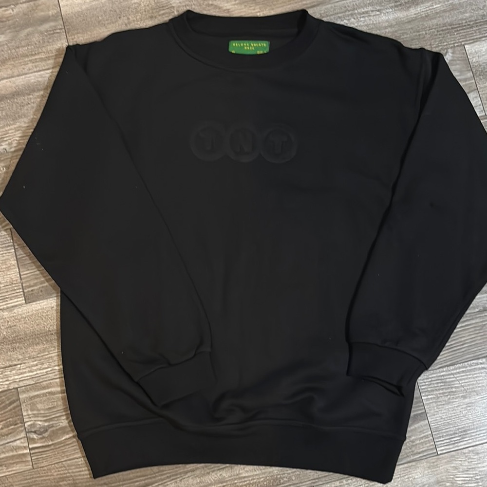 TNT Mens Sweatshirt Crewneck Size M Black worn once